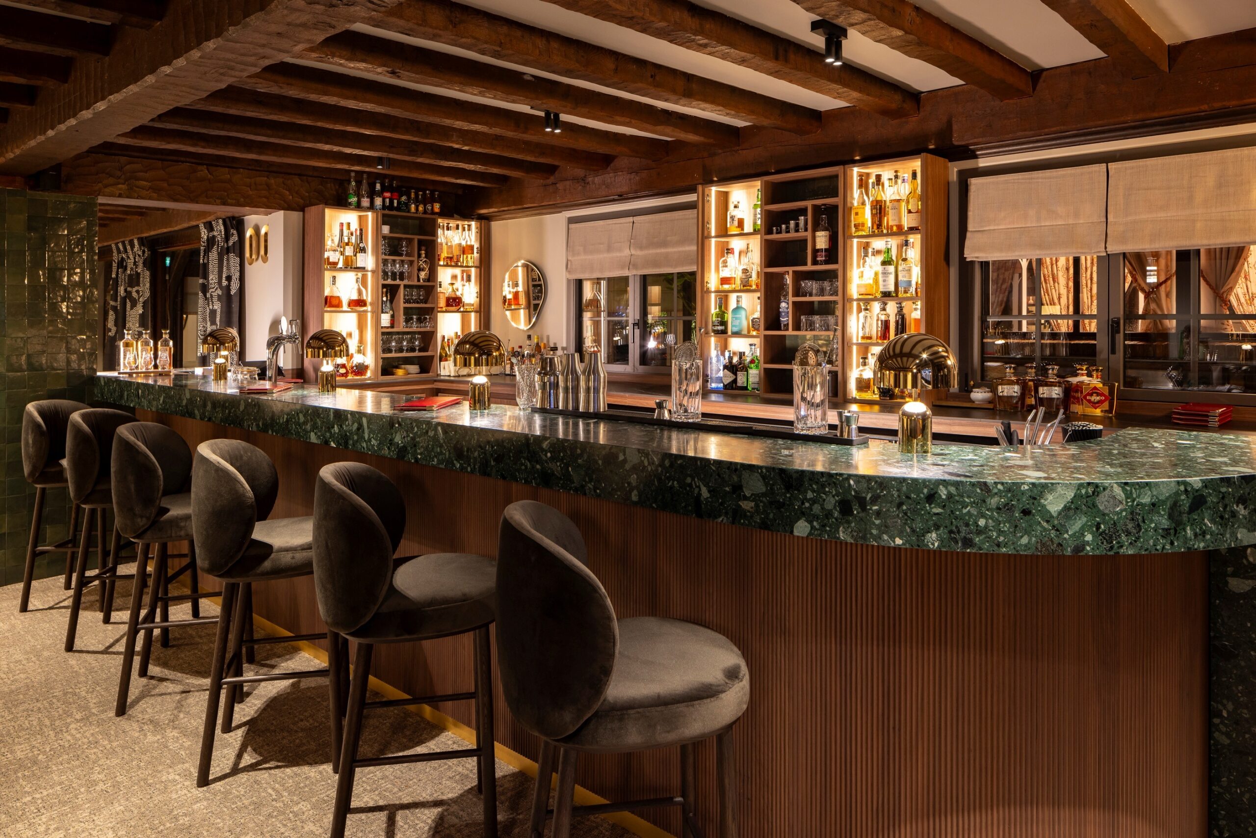 Champagne Briqueterie bar