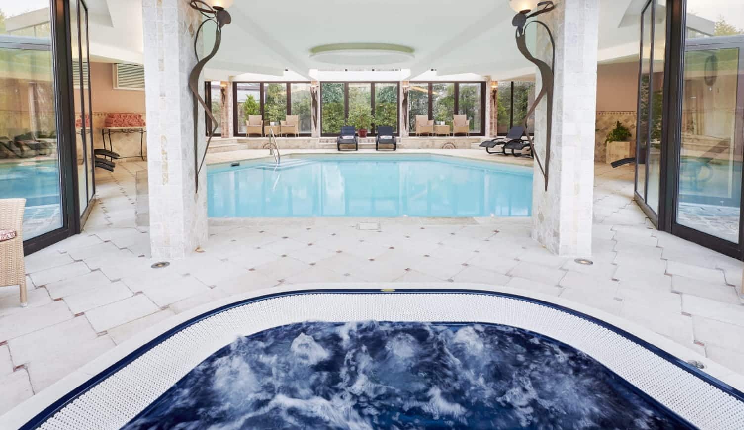 Champagne Briqueterie indoor spa