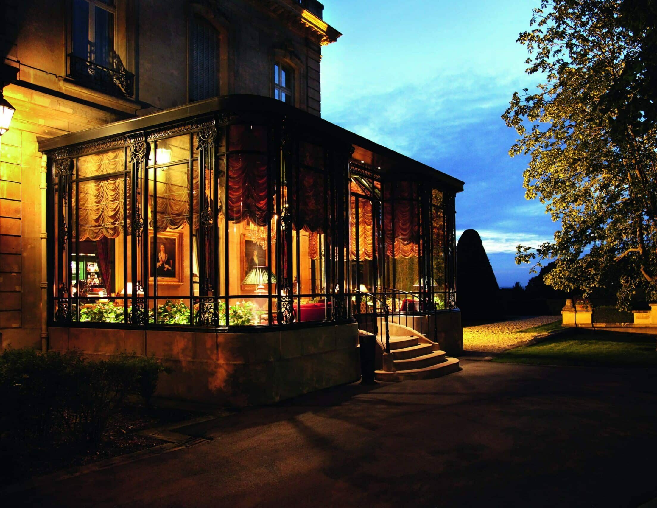 Champagne Les Crayères Reims veranda