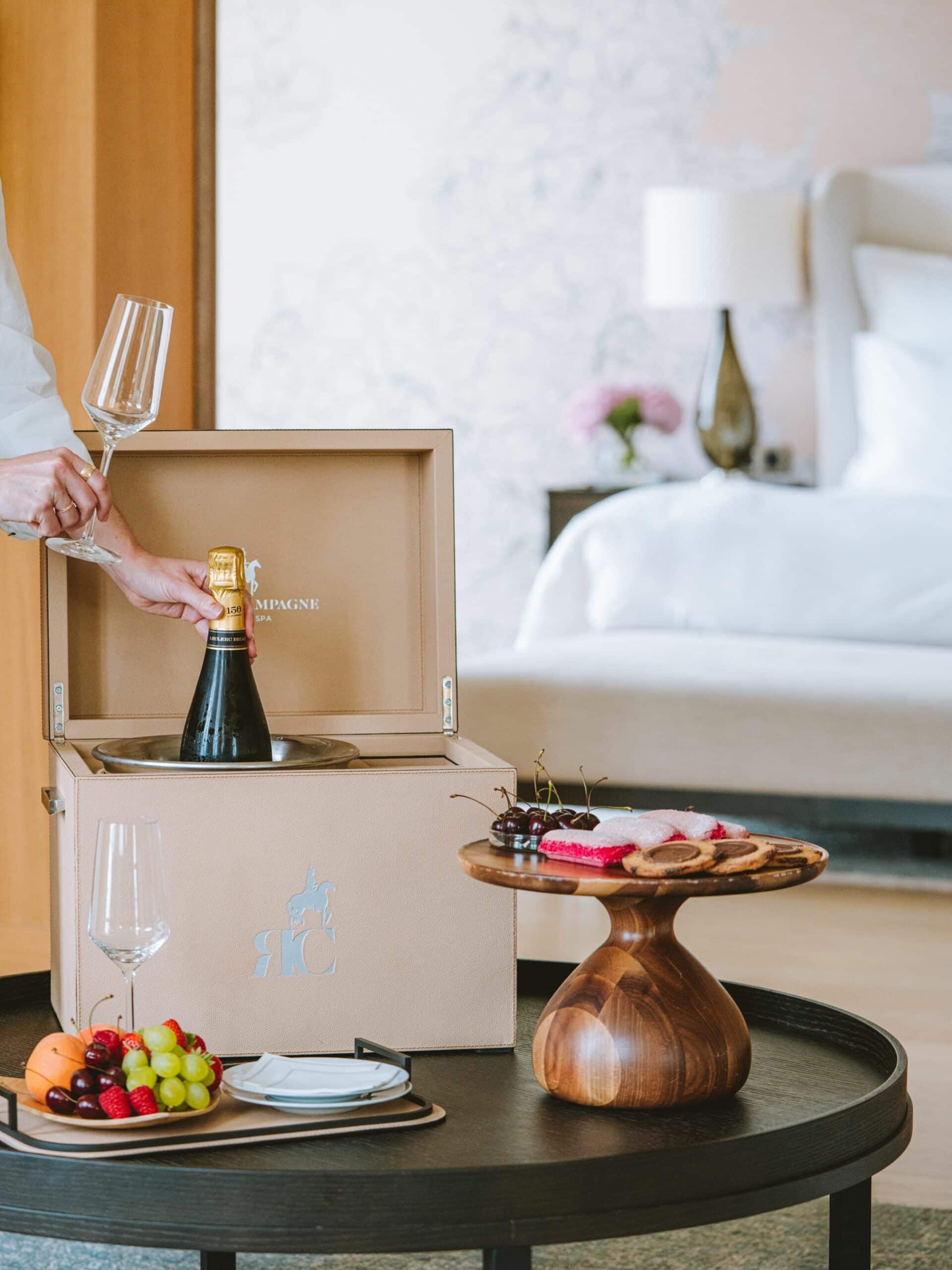 Champagne Royal Champagne champagne amenities