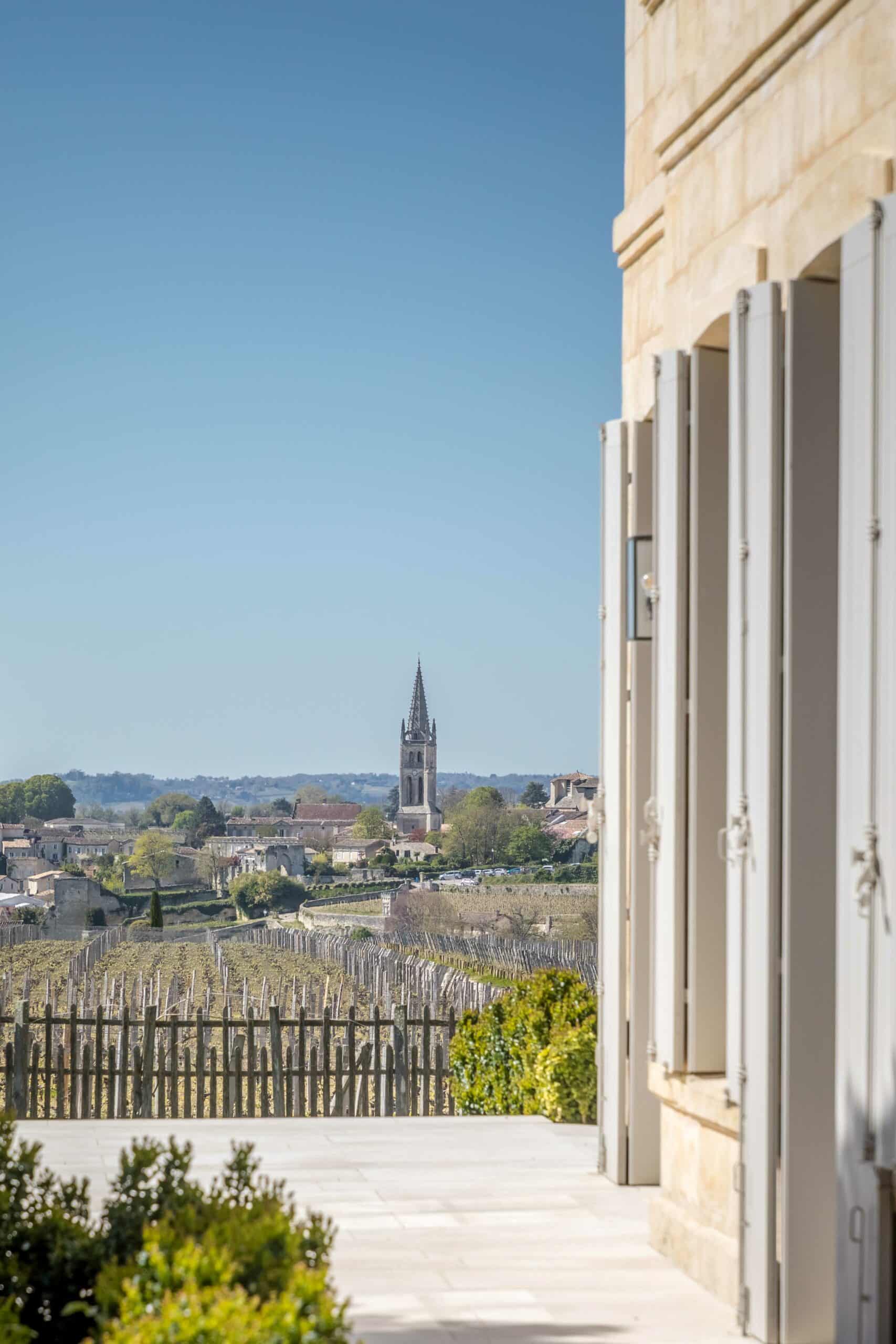 French Flair Bordeaux and surroundings Chateau Troplong Mondot city view ©Cécile Perrinet Lhermitte