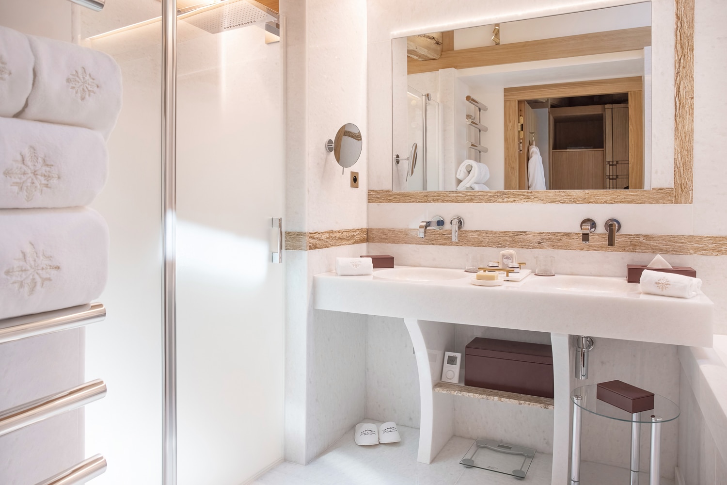 French Flair Bordeaux and surroundings La Nauve bathroom