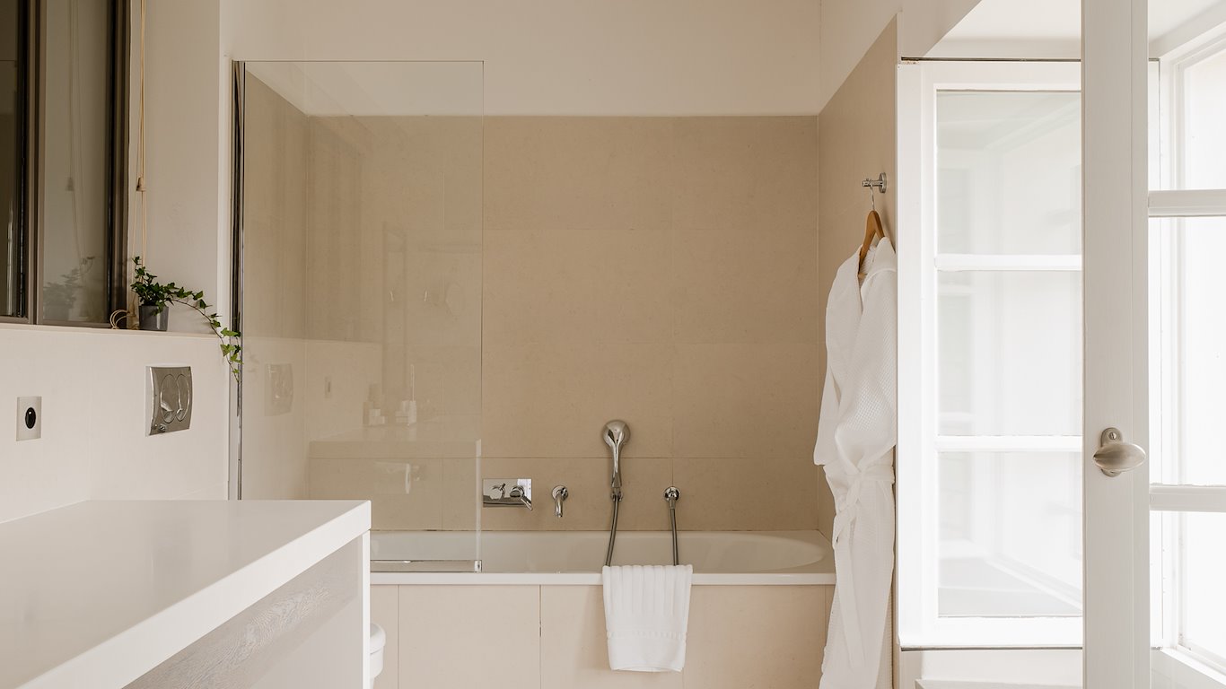 French Flair Corsica U Palazzu Serenu hotel bathroom room