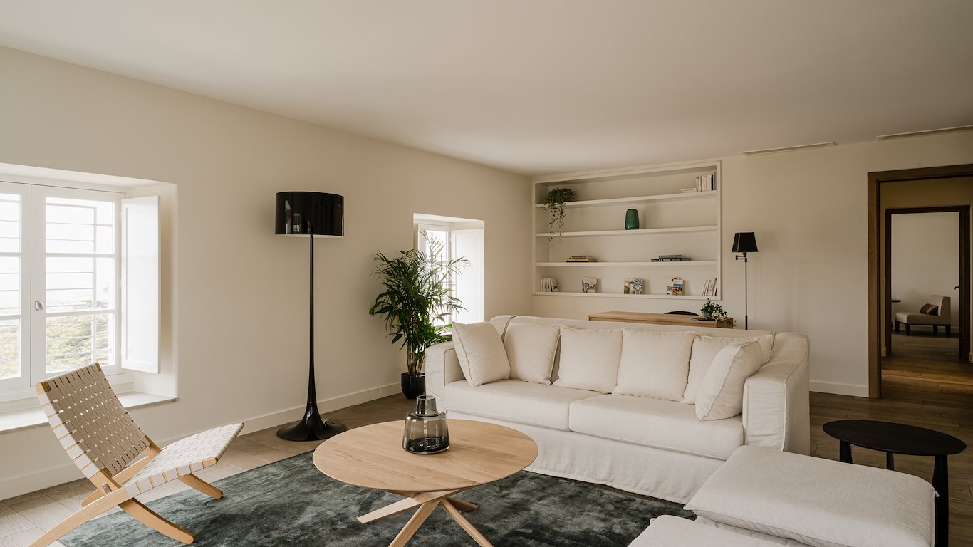 French Flair Corsica U Palazzu Serenu private living room