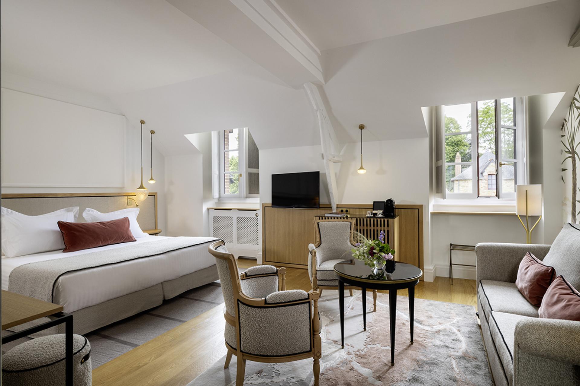 French Flair Loire Valley Le Domaine de la Bretesche deluxe bedroom