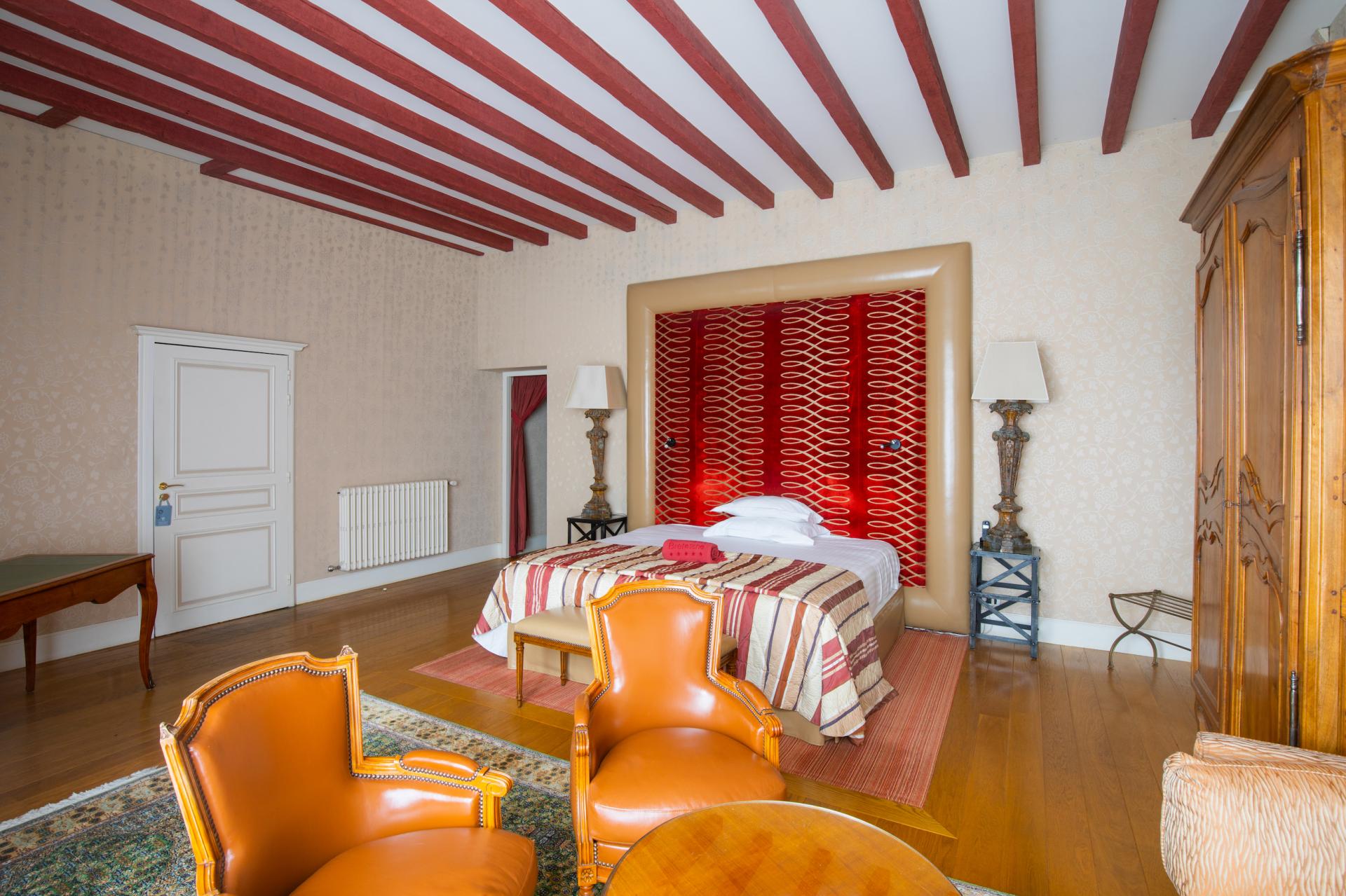 French Flair Loire Valley Le Domaine de la Bretesche junior suite