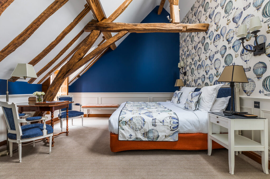 French Flair Loire Valley Les Hauts de Loire blue bedroom