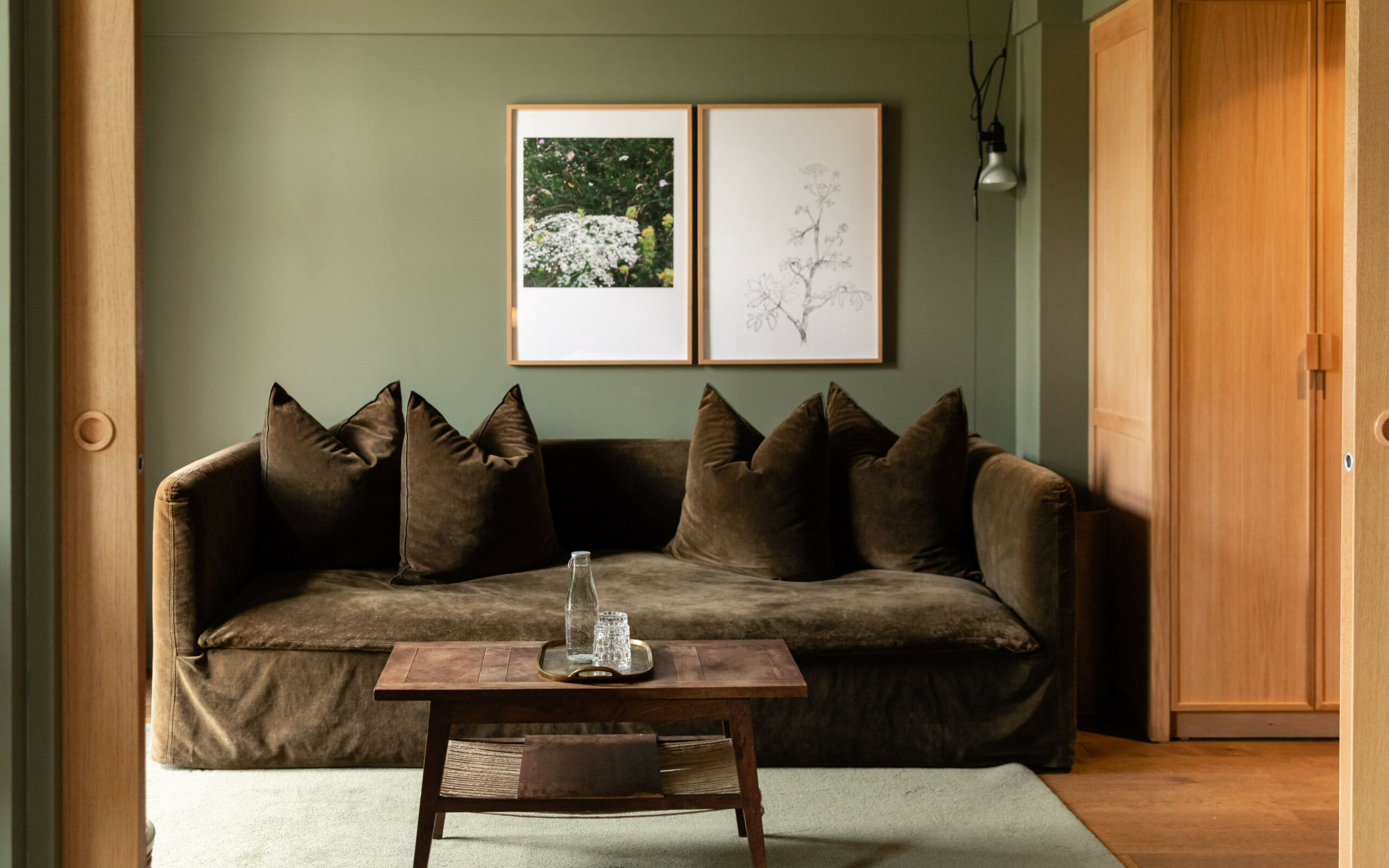 French Flair Loire Valley Sources de Cheverny living room