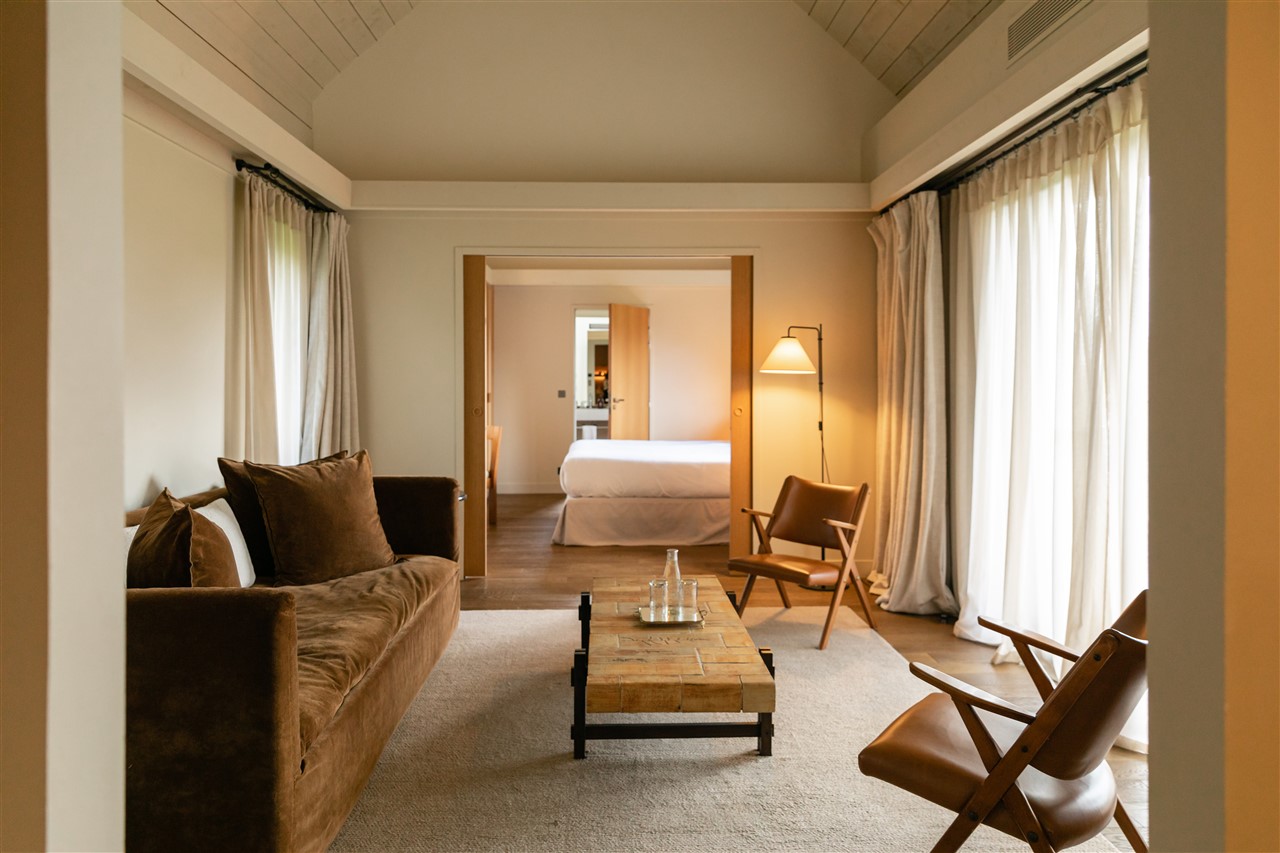 French Flair Loire Valley Sources de Cheverny suite living room