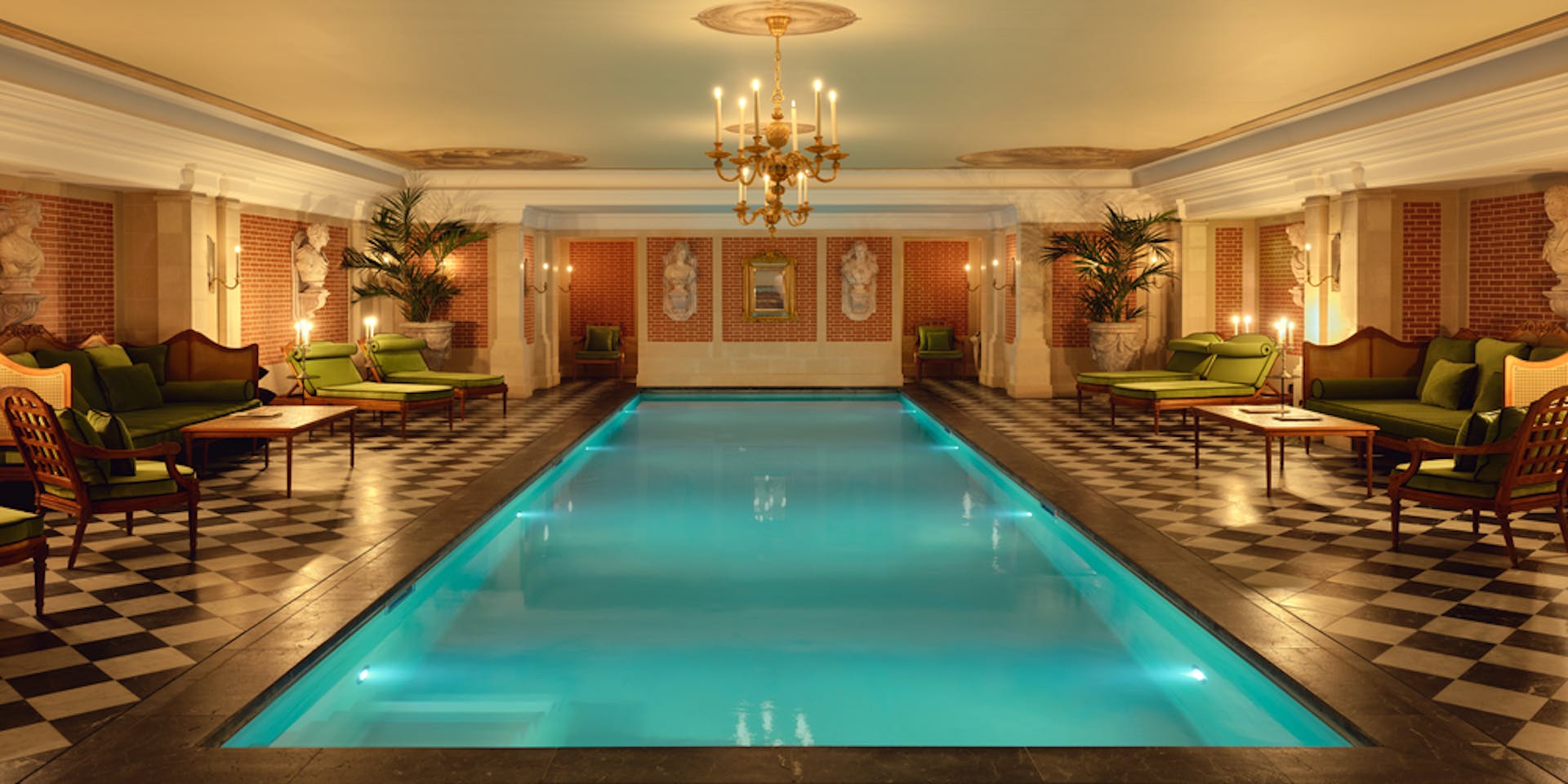 French Flair Paris and Surroundings Le Grand Contrôle Spa Swimming pool