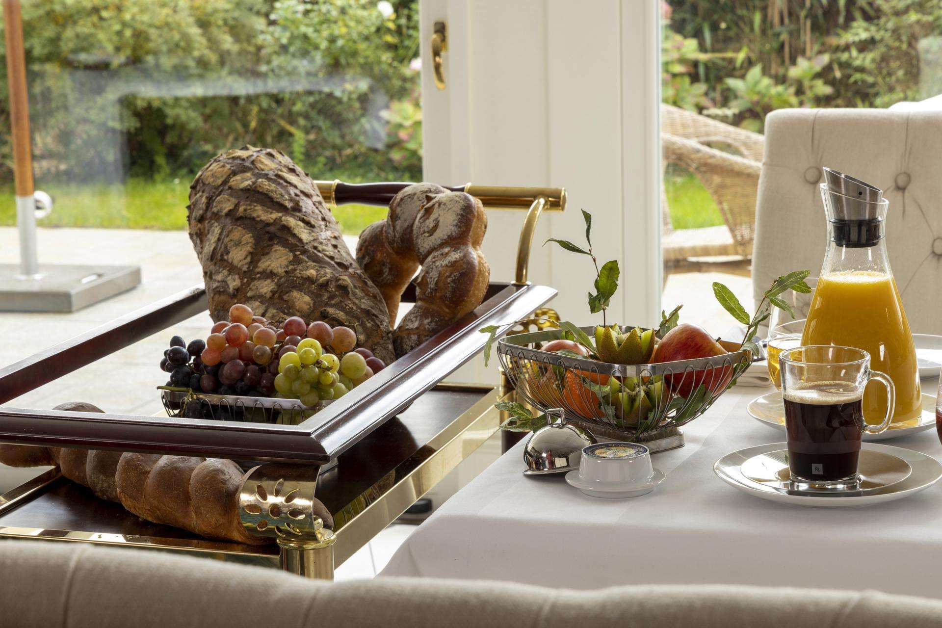 French Flair Normandy ermitage mont saint michel breakfast