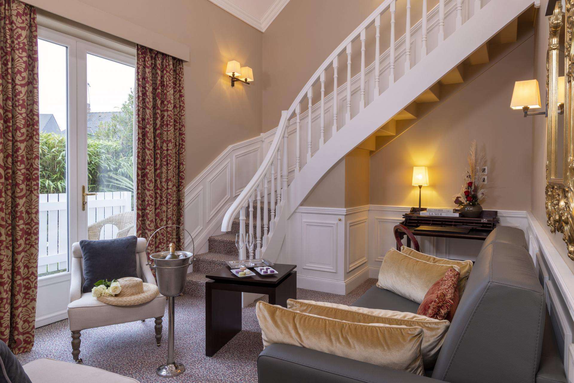 French Flair Normandy ermitage mont saint michel suite prestige duplex