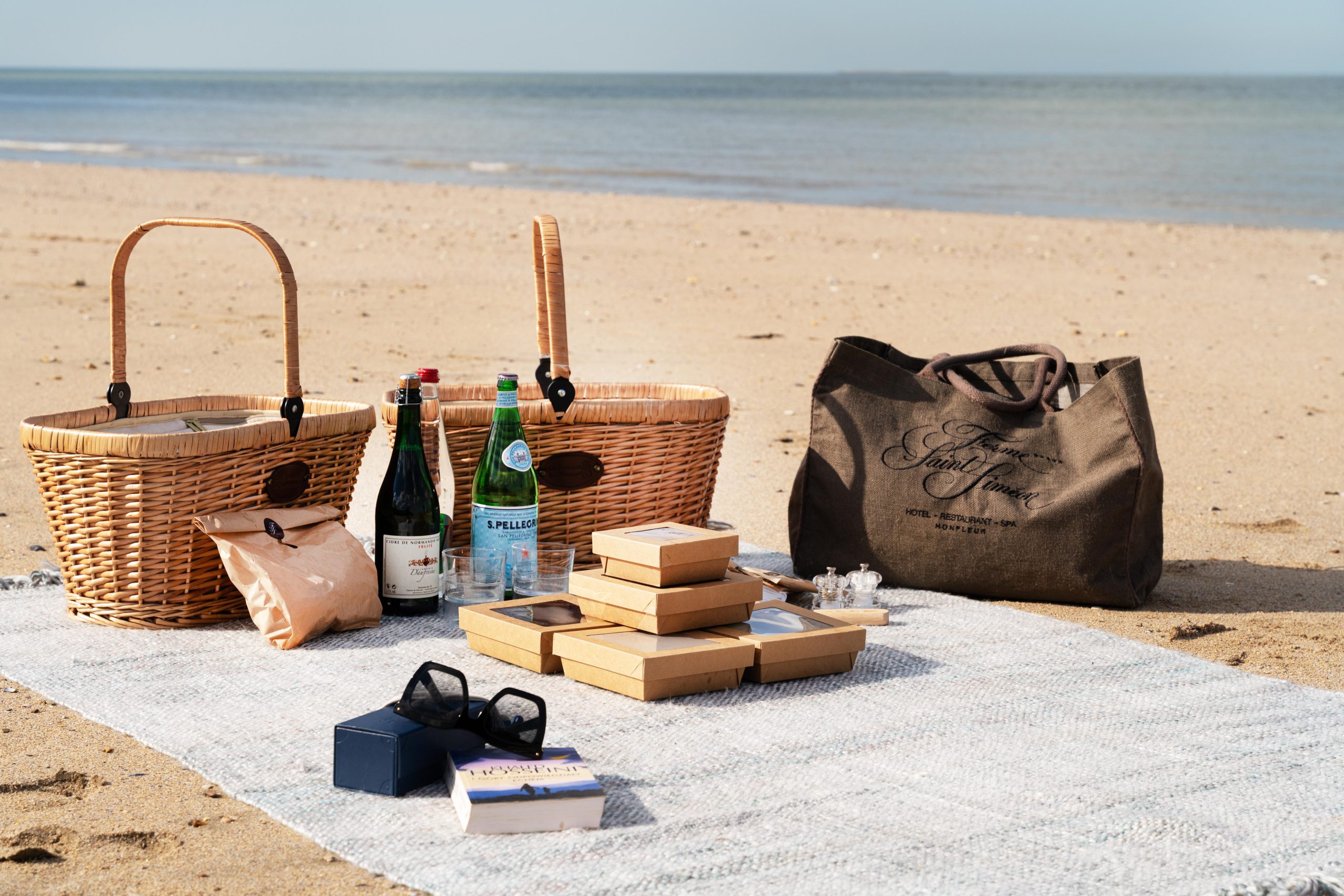 French Flair Normandy la ferme saint siméon chic picnic